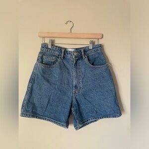Zara Classic high wasted Blue Denim mom Jean shorts size 4 NWOT